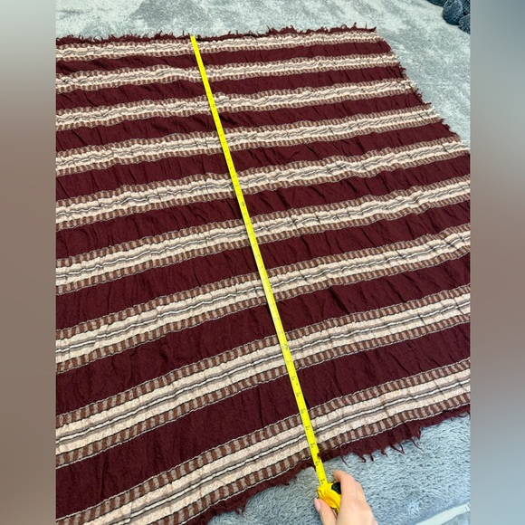 Aritzia Wilfred Burgundy Stripe Blanket Scarf - Picture 10 of 11